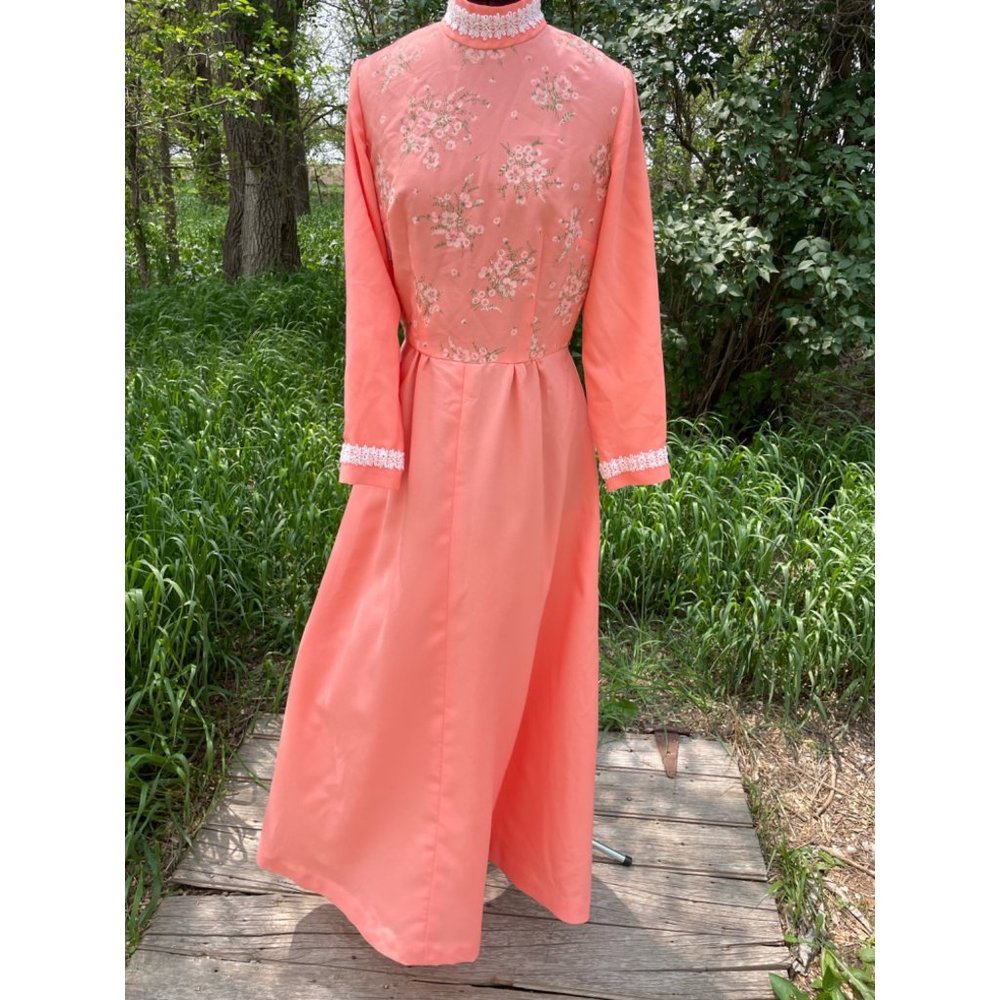 Vintage Peach Floral 1970s Long Maxi Dress Size Medium
